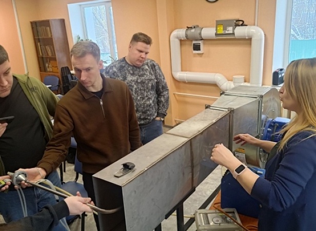 Специалисты ООО «ПриборАвтоматика» повысили квалификацию в сфере контроля промышленных выбросов